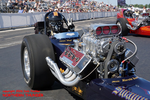 Mel Hoyh (owner) Harold Brewer (driver) - 'Swamp Fox' 